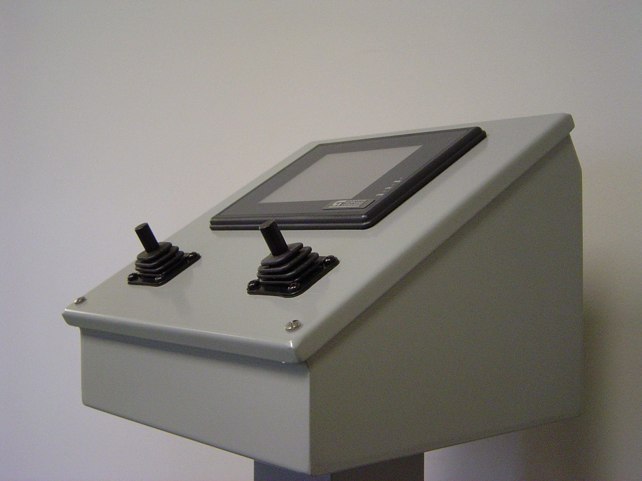 Proportional Control System with HMI Touch Panel Proportional control system with HMI touch panel